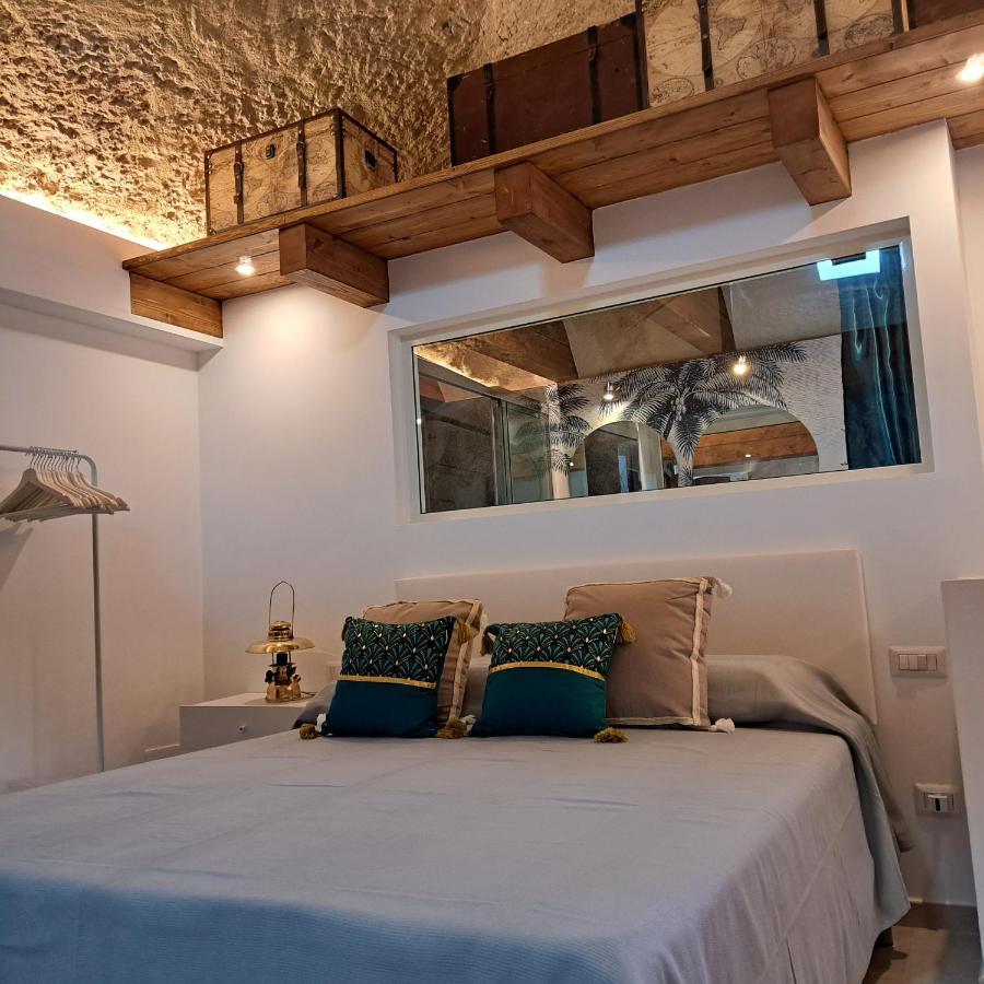 Caieta Housing Hotell Gaeta Eksteriør bilde