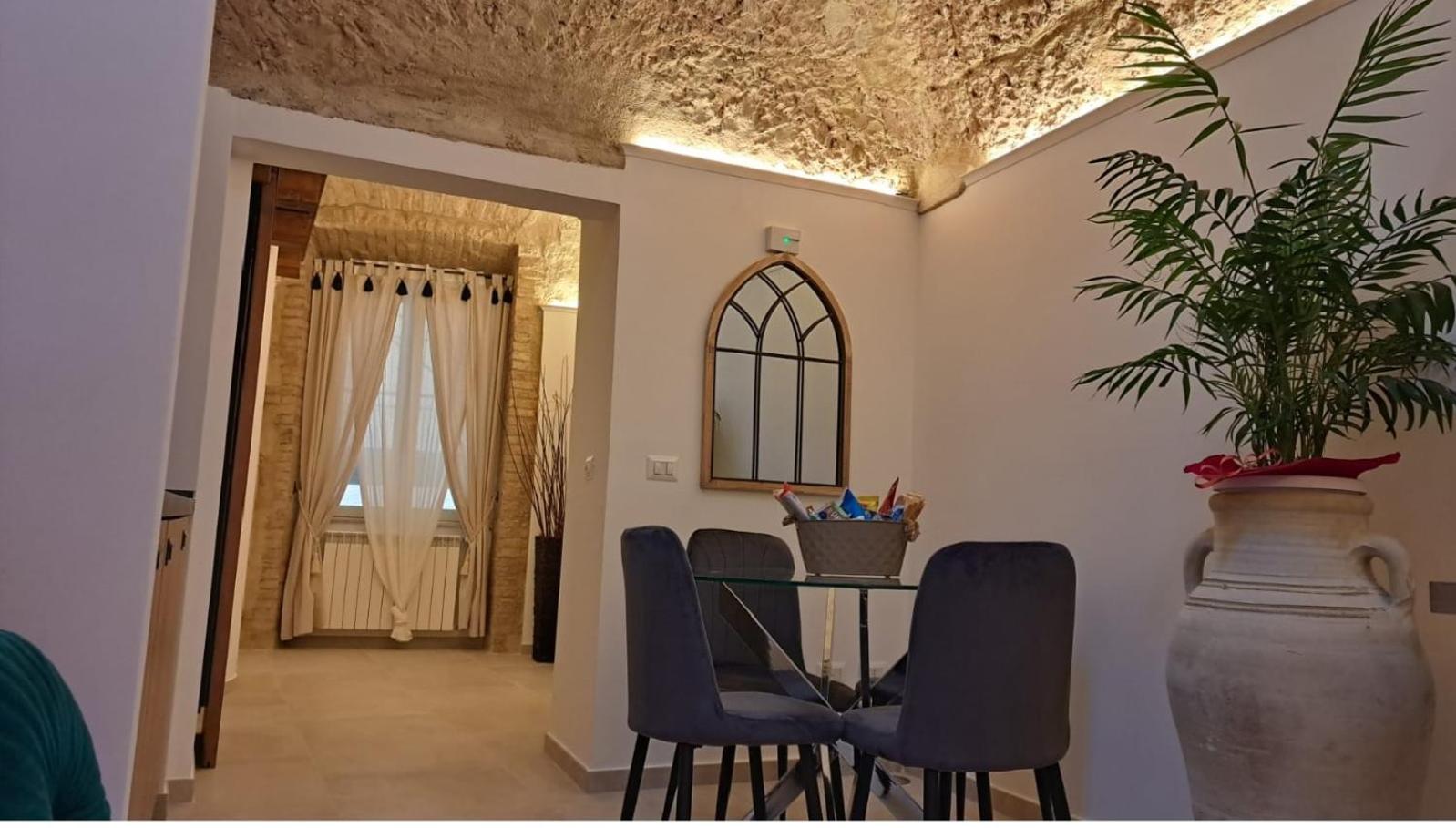 Caieta Housing Hotell Gaeta Eksteriør bilde